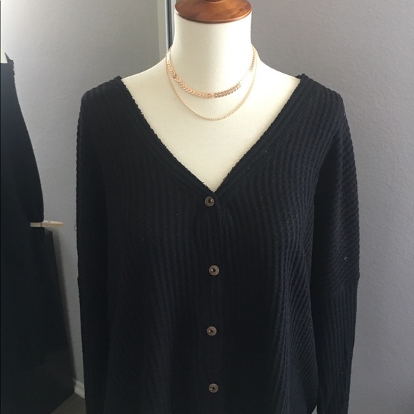 Penny Knotted Front Button Down Top - Picture 2 of 5